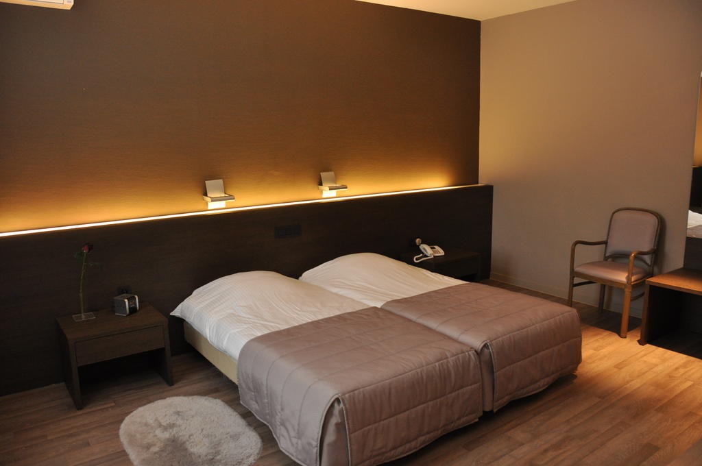 Hotel De Zalm Oudenaarde Phòng bức ảnh